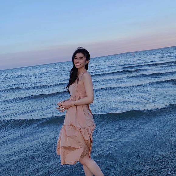 Meet your Posher, Ariel - Picture 1 of 1